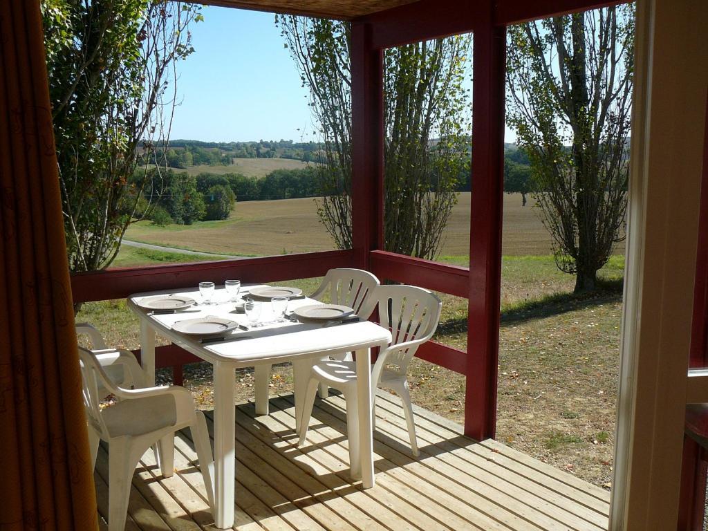 Les Chalets Des Mousquetaires Mirepoix  Szoba fotó